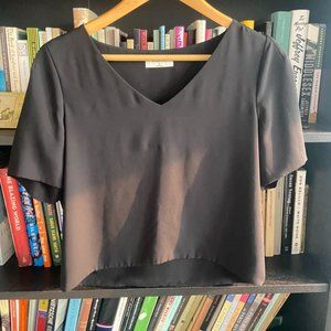 Aritzia Babaton Short Sleeve Blouse, size S